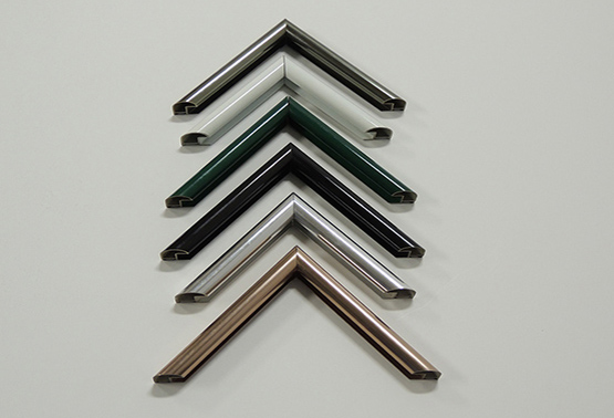 Trabalhos Apeninos - Moldura de aluminio